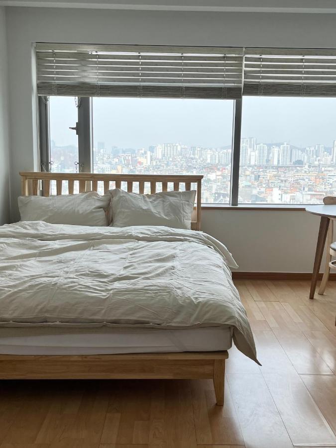1 Minute House From Hongdae Apartment Сеул Екстериор снимка